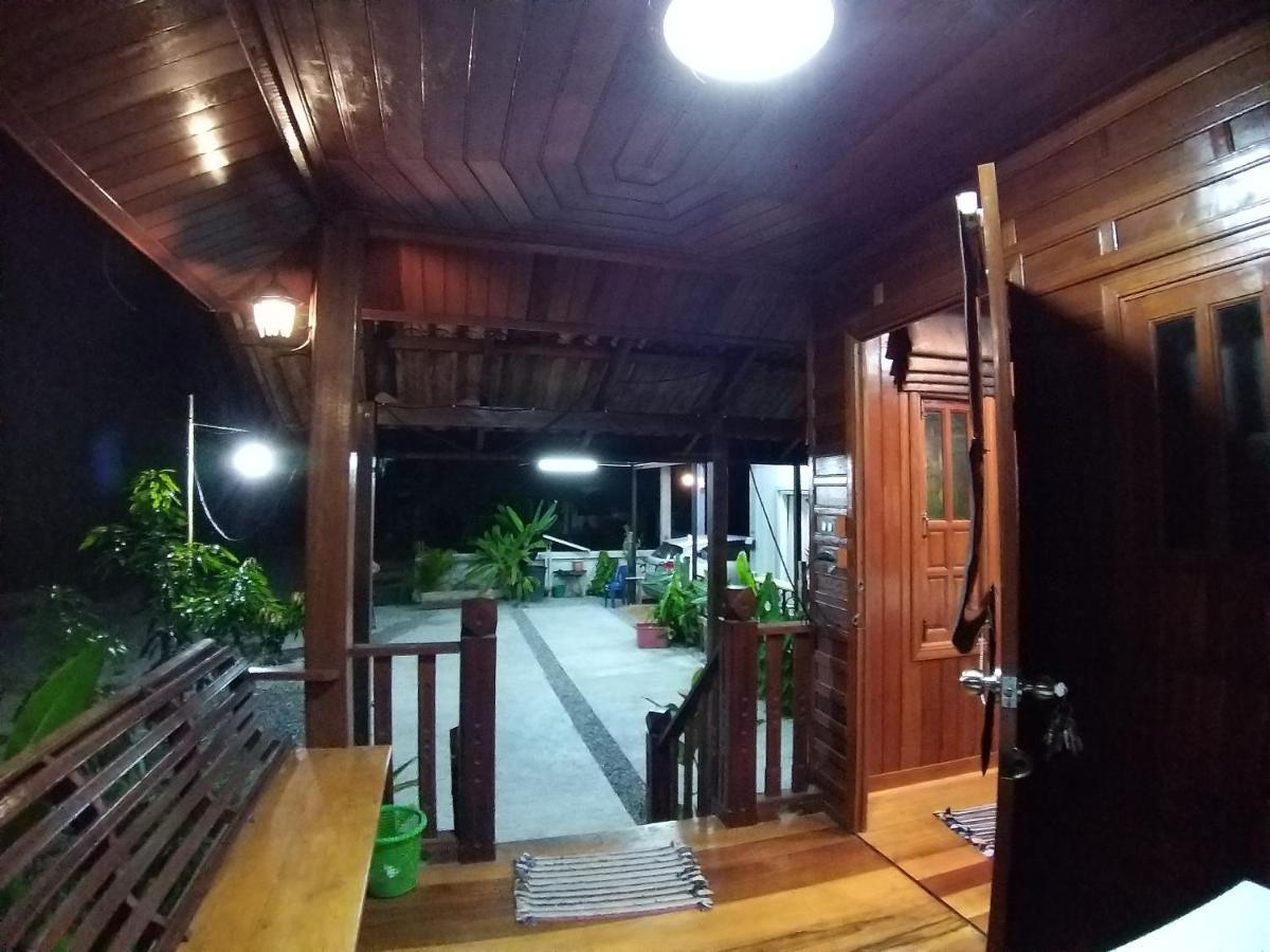 บ้านทะเลอิ่มเอม Bann Talay Im Eimm 반 페 외부 사진