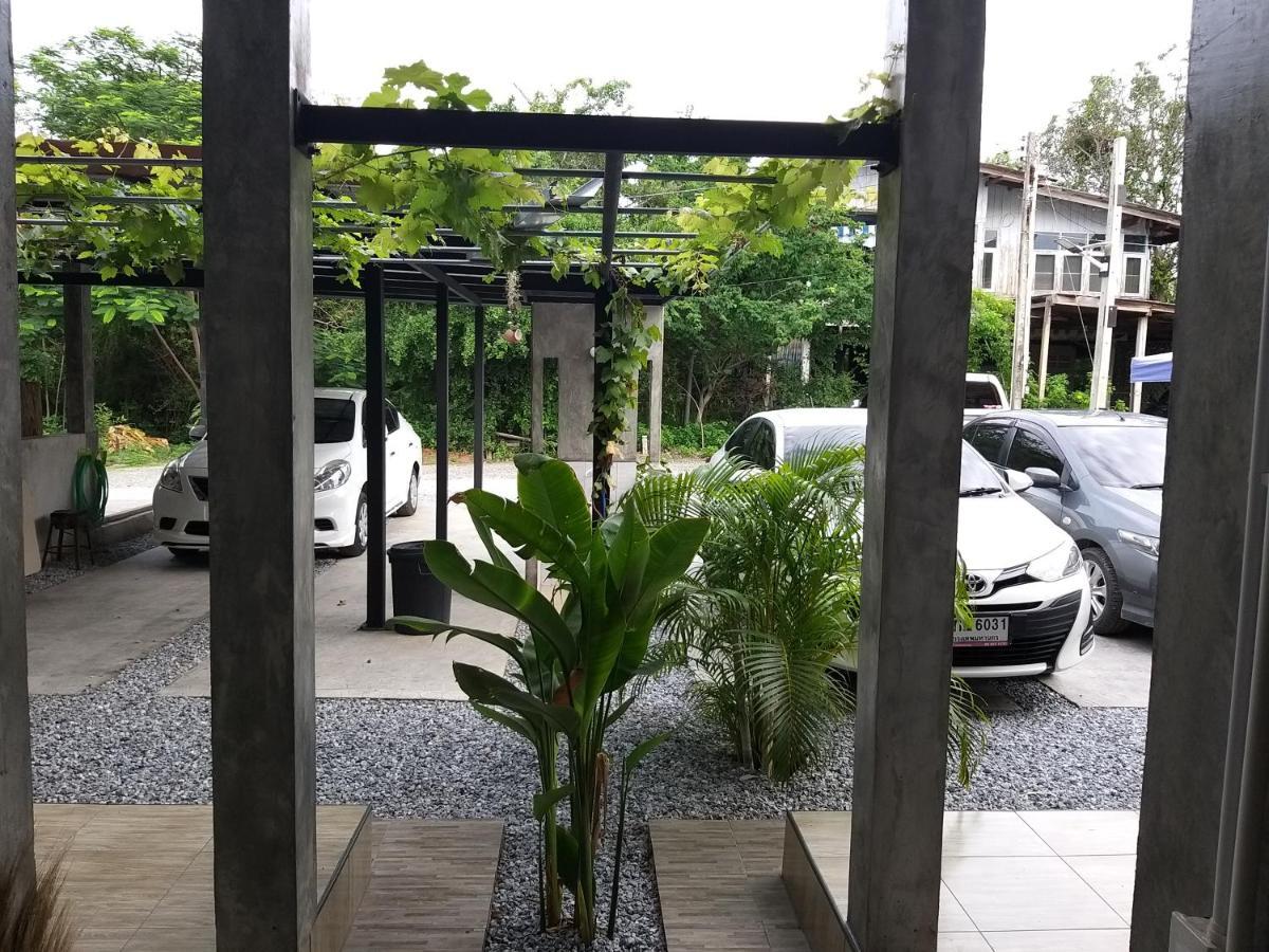 บ้านทะเลอิ่มเอม Bann Talay Im Eimm 반 페 외부 사진